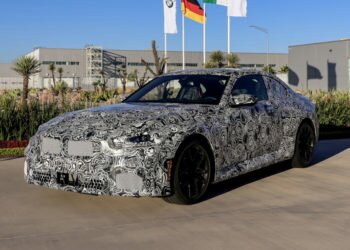 Новое купе BMW M2 появится в конце года