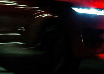 Новый Range Rover Sport представят через две недели
